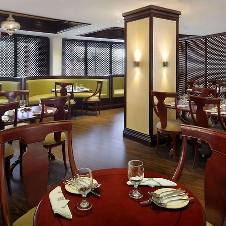 Al Safir Hotel Manama Restaurant billede